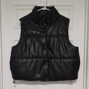 Women's Black Puffer Vest